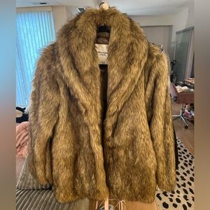 Abercrombie & Fitch Women's Faux Fur Coat - NWOT